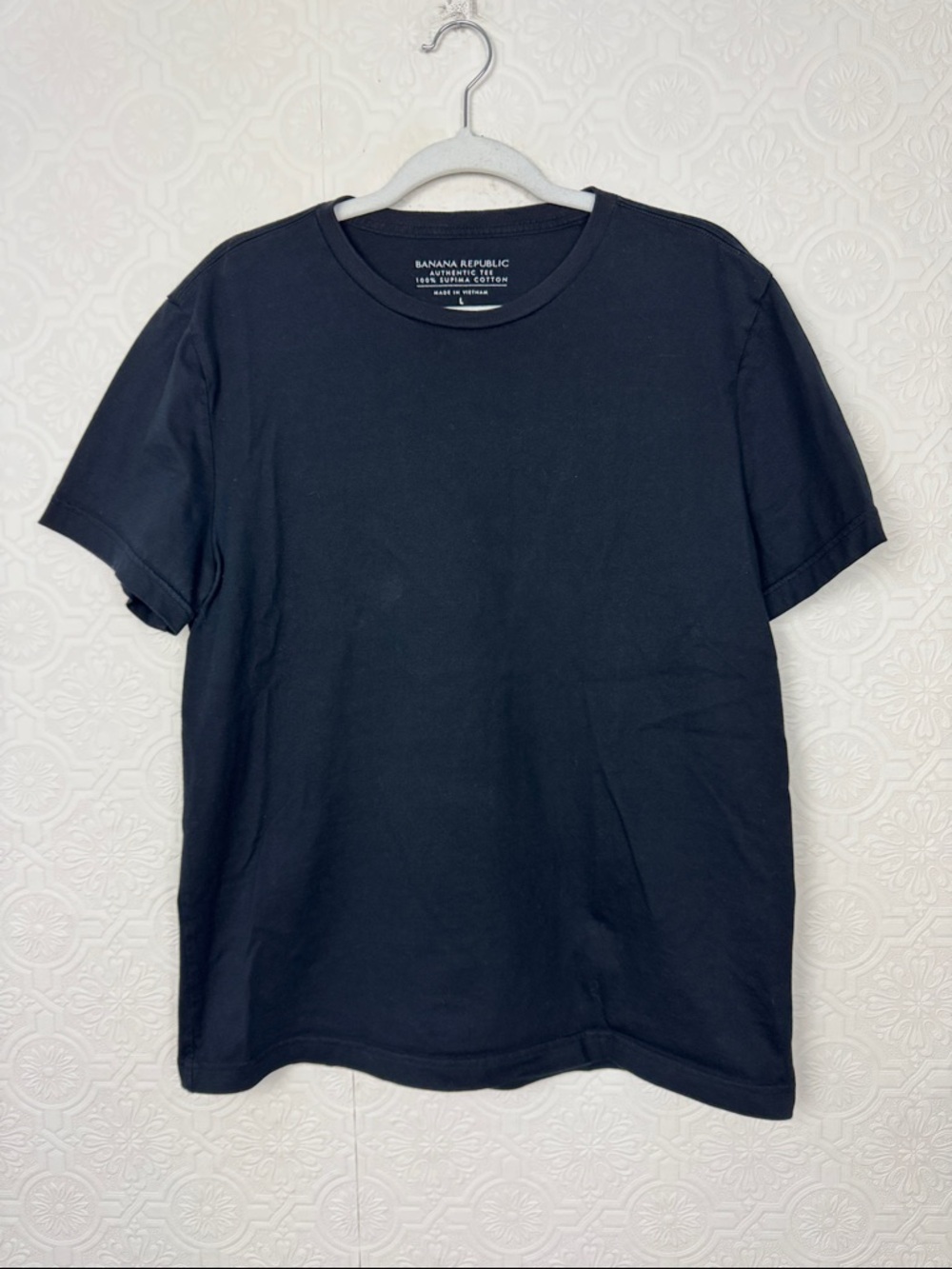 Banana Republic Supima Cotton T-Shirt Bundle Black & Blue Pocket Tee Size Large - Picture 2 of 11